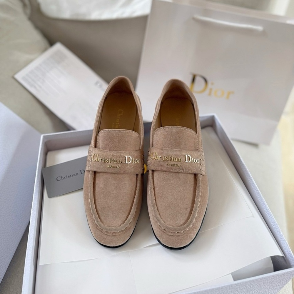 Dior Boy Loafer
Rope Beige Suede Calfskin 38